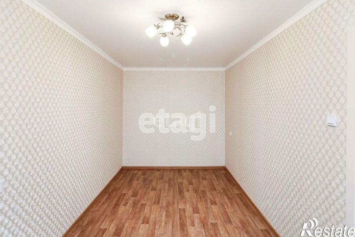 3-комн квартира улица Пермякова, 8,  д. 8