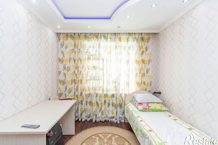 3-комн квартира улица Николая Чаплина, 117,  д. 117