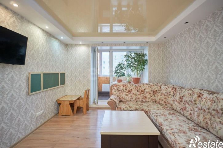 3-комн квартира улица Мельникайте, 50Б,  д. 50Б