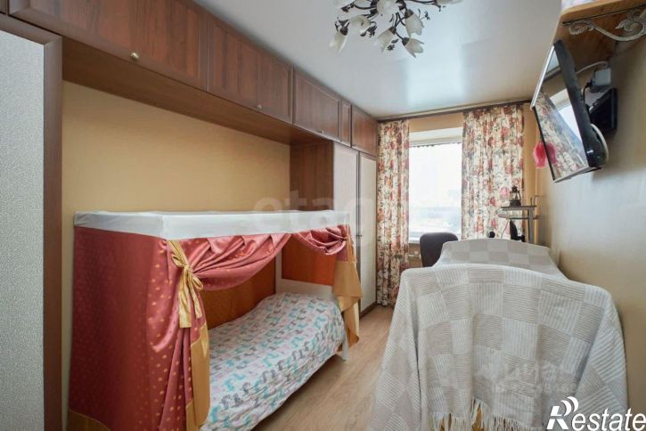 3-комн квартира улица Мельникайте, 50Б,  д. 50Б