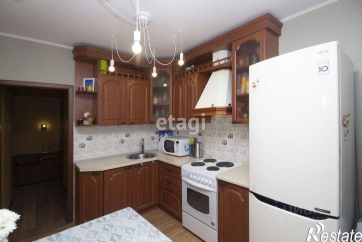 2-комн квартира улица Домостроителей, 4А,  д. 4А