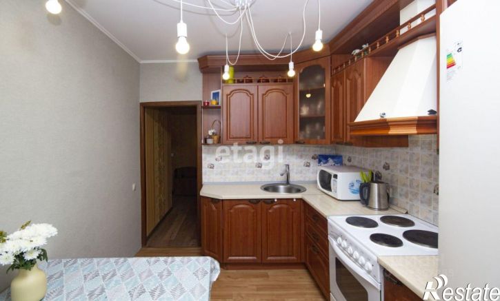 2-комн квартира улица Домостроителей, 4А,  д. 4А