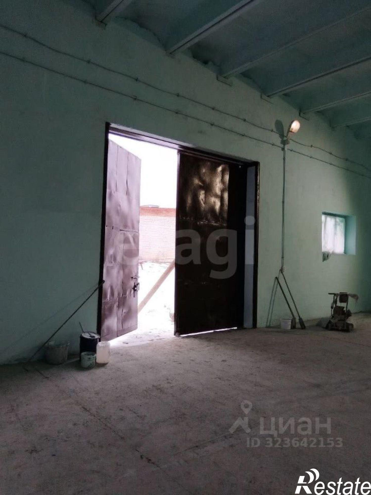Сдать складское помещение за 300 000 рублей на улица Надира Сагдеева