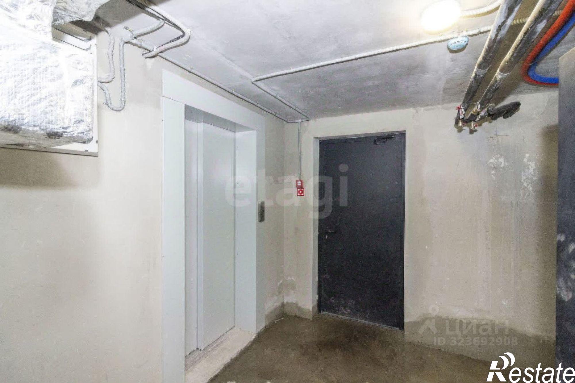 Купить складское помещение за 373 676 рублей на улица Василия Подшибякина, 11