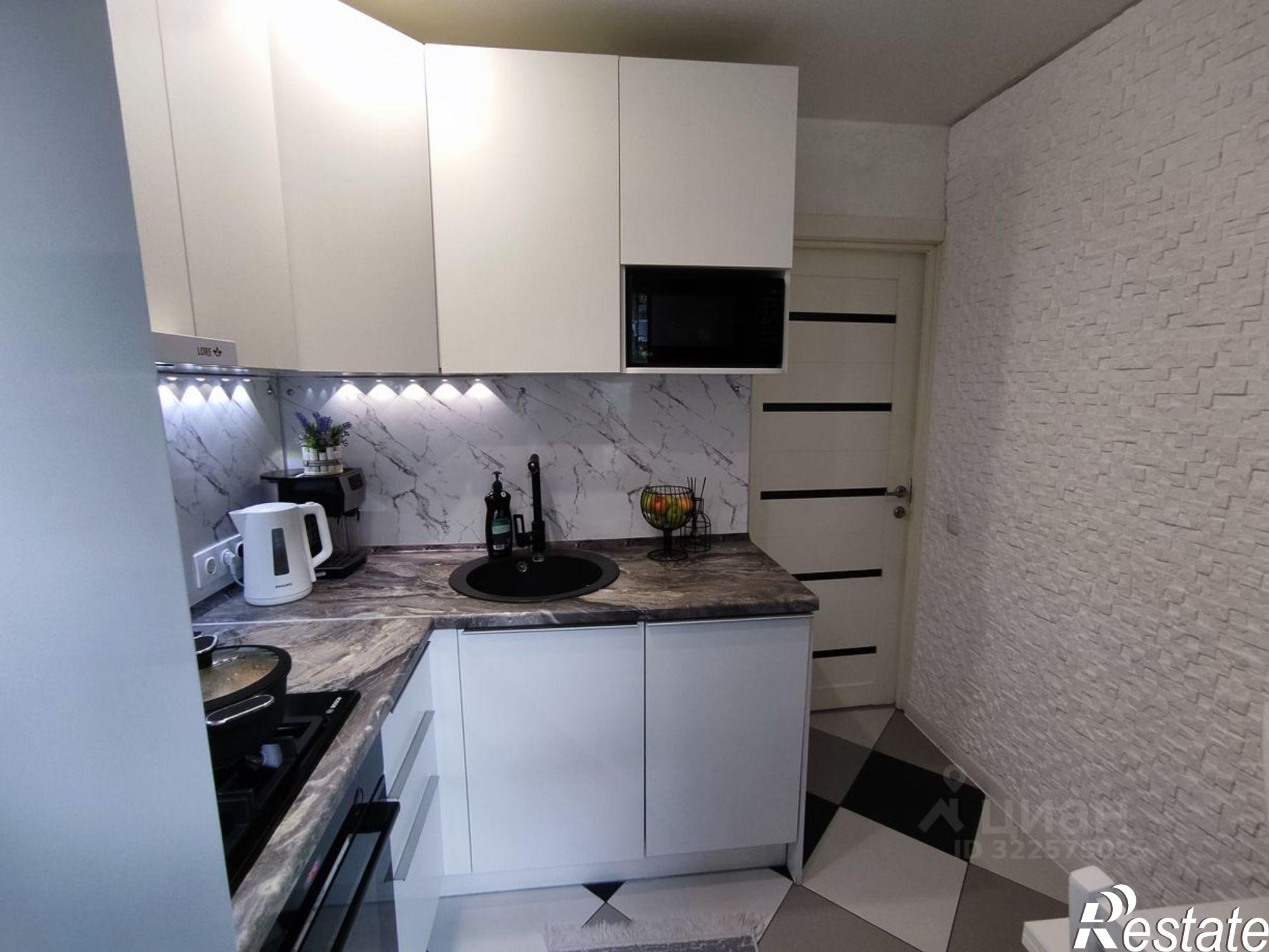 Купить квартиру за 4 050 000 рублей на улица Республики, 182