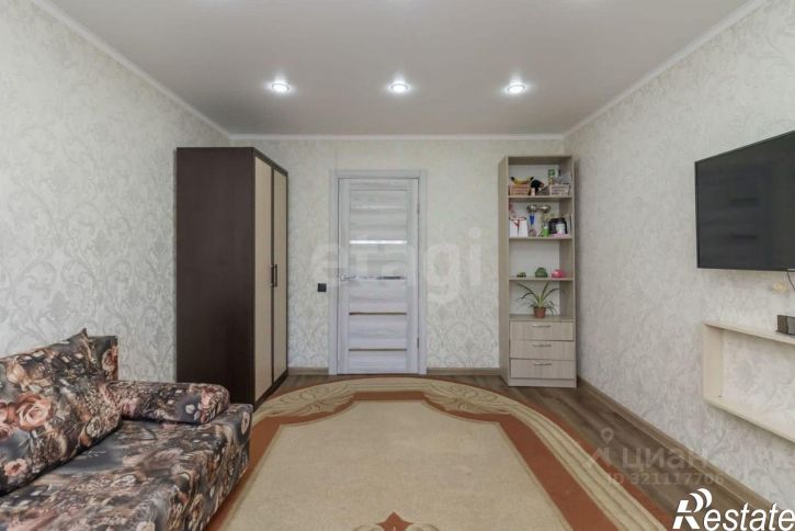 2-комн квартира улица Мамина-Сибиряка, 20,  д. 20