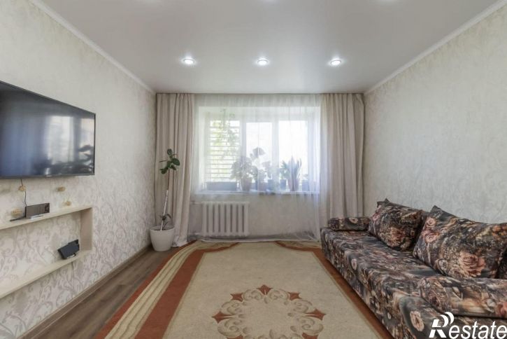 2-комн квартира улица Мамина-Сибиряка, 20,  д. 20