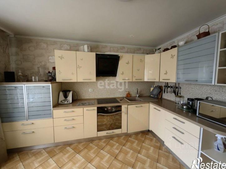 4-комн квартира Широтная улица, 83,  д. 83