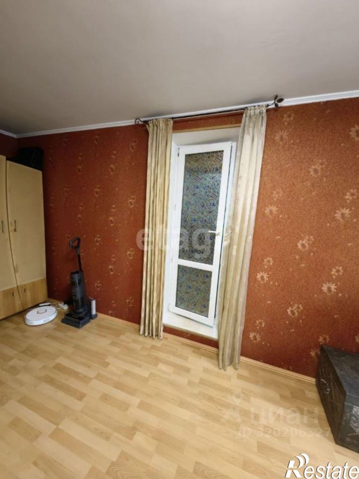 4-комн квартира Широтная улица, 83,  д. 83