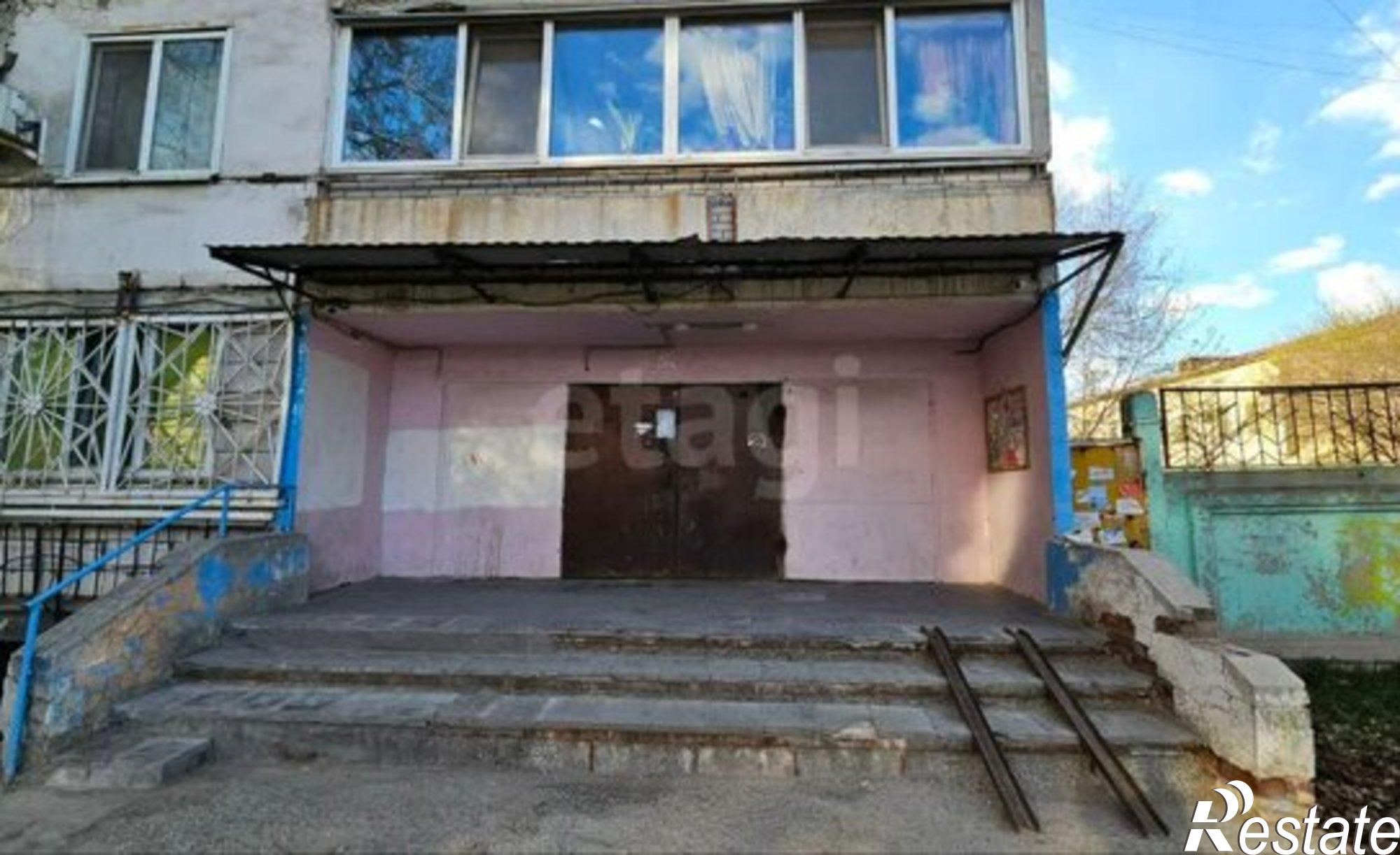 Купить квартиру за 2 700 000 рублей на улица Республики, 237