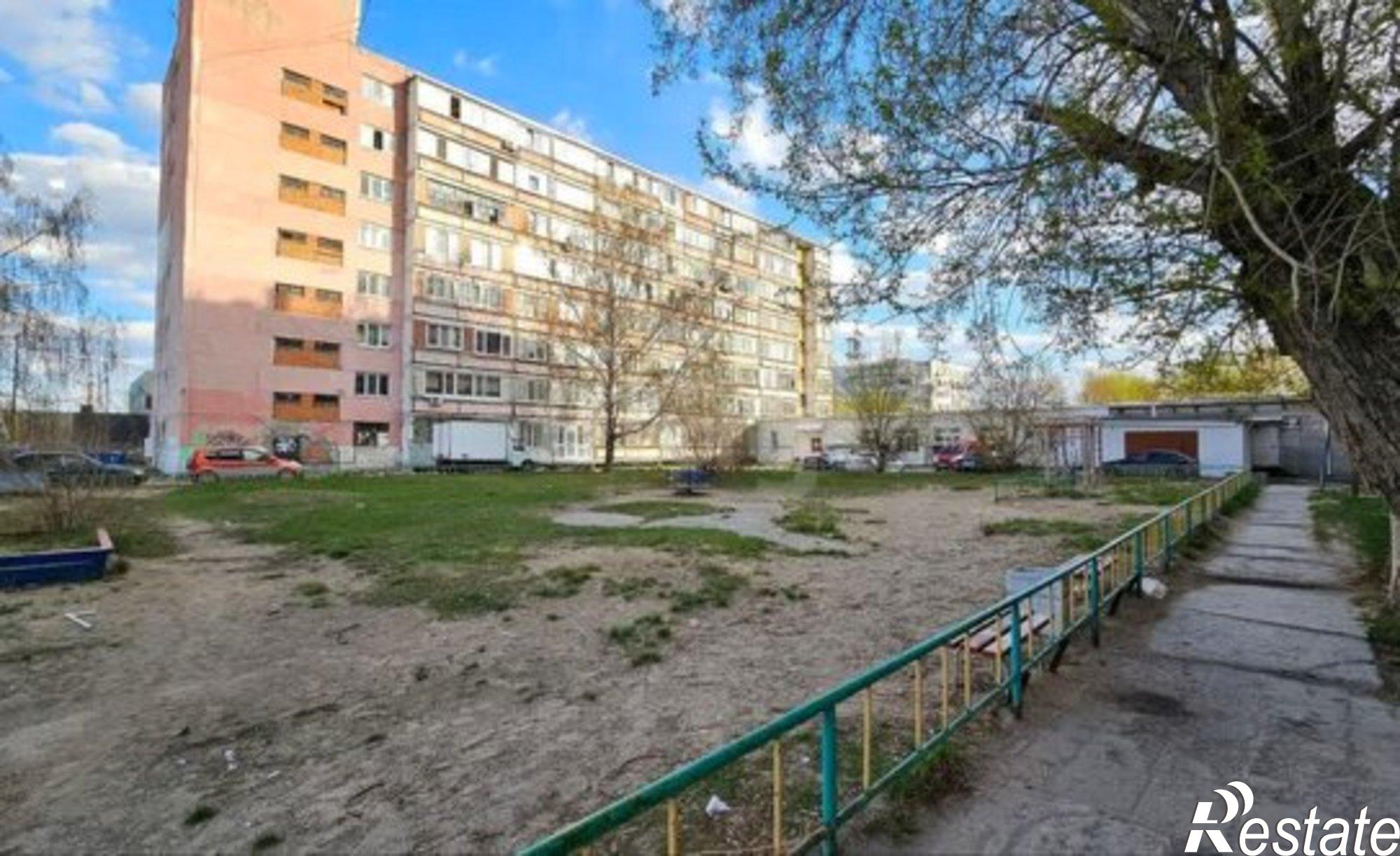 Купить квартиру за 2 700 000 рублей на улица Республики, 237