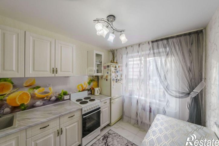 3-комн квартира ул Моторостроителей, 1,  д. 1