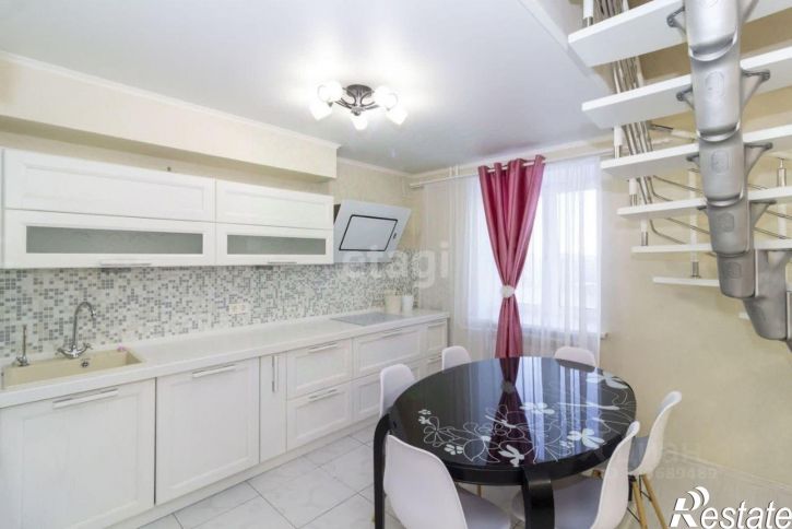 5-комн квартира улица Самарцева, 30,  д. 30
