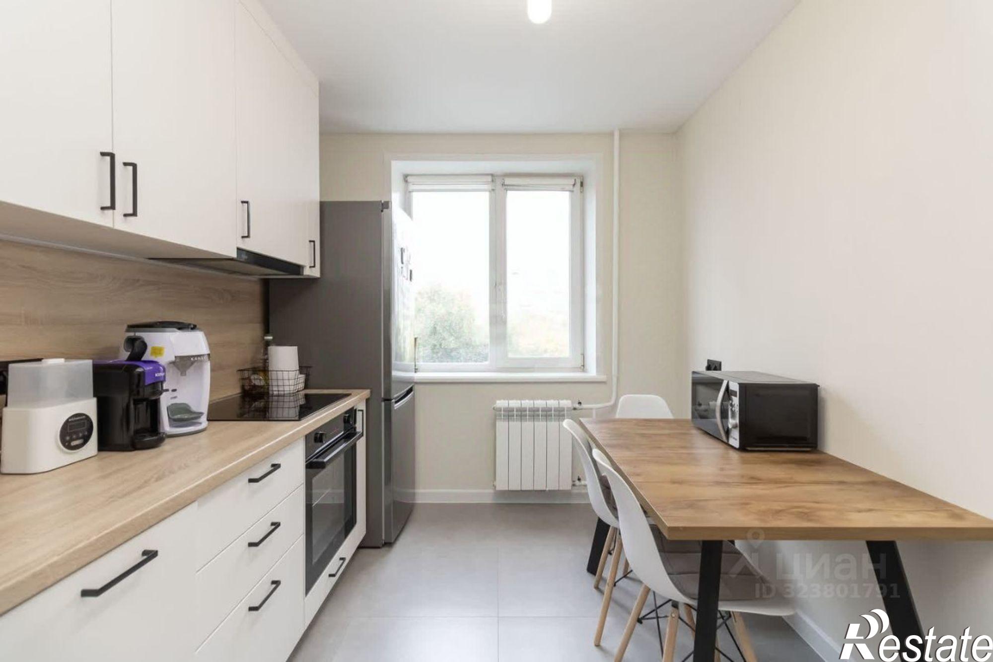 Купить квартиру за 9 300 000 рублей на Холодильная улица, 54