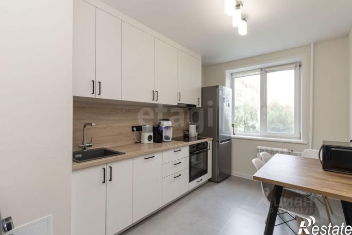 3-комн квартира Холодильная улица, 54,  д. 54