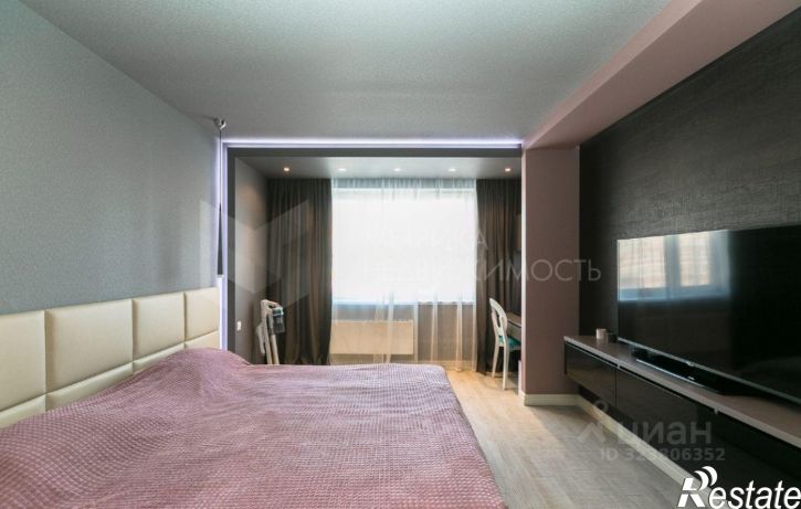 3-комн квартира ул Кремлевская, 110 1,  д. 110 1,  к. 1