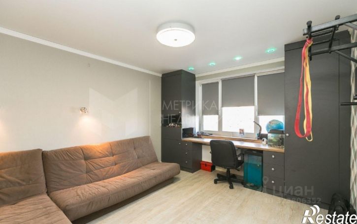 3-комн квартира ул Кремлевская, 110 1,  д. 110 1,  к. 1