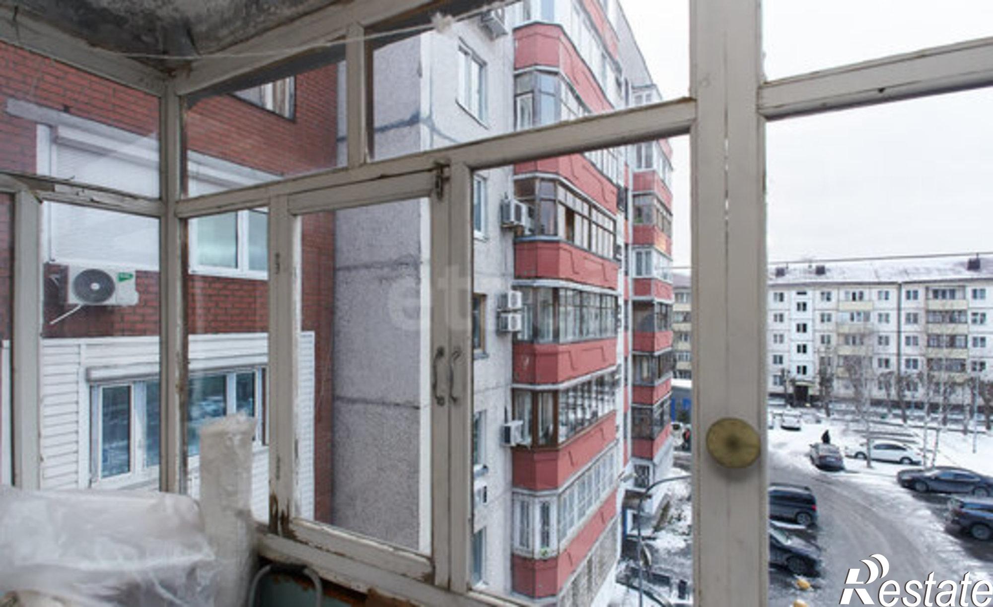 Купить квартиру за 5 100 000 рублей на ул Севастопольская, 33 3