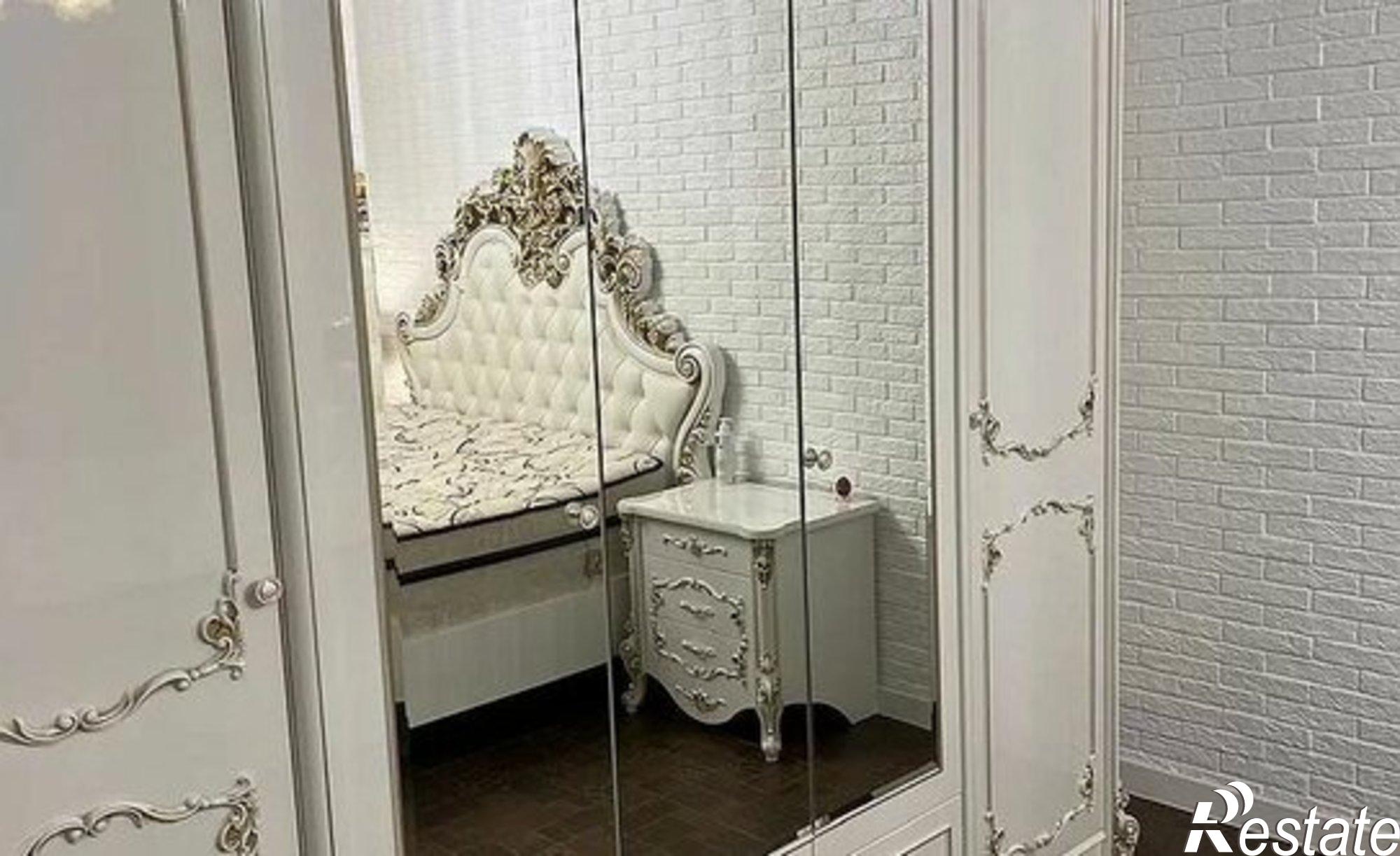 Купить квартиру за 14 776 000 рублей на Холодильная улица, 116