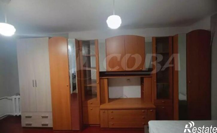 5-комн квартира улица Республики, 220,  д. 220