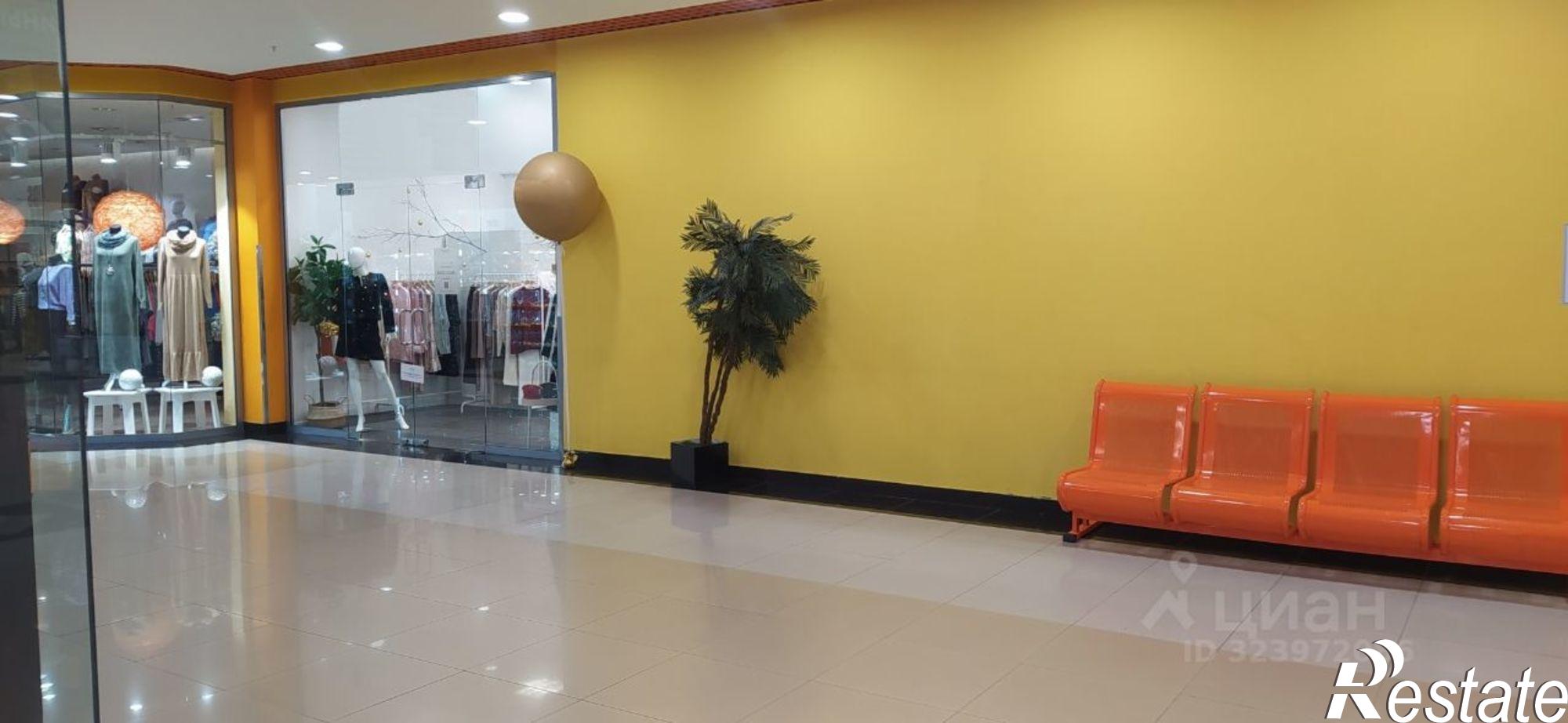 Сдать торговое помещение за 150 758 рублей на ул 50 лет ВЛКСМ, 63