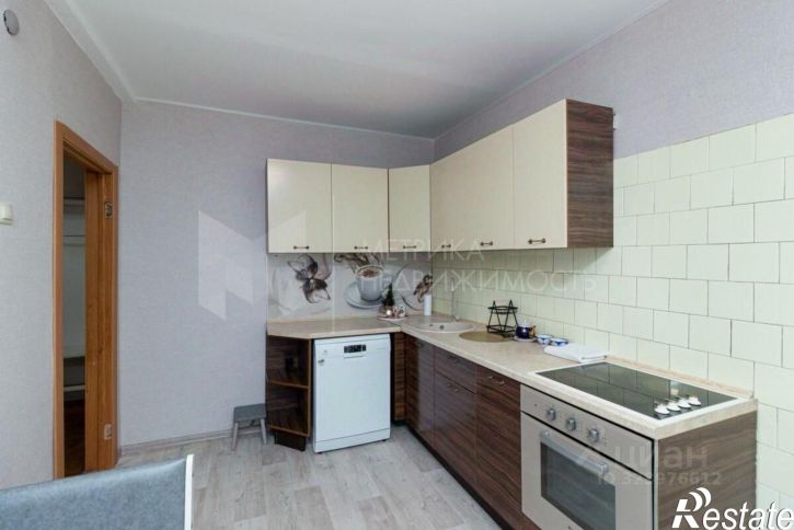 3-комн квартира улица Мельникайте, 119,  д. 119