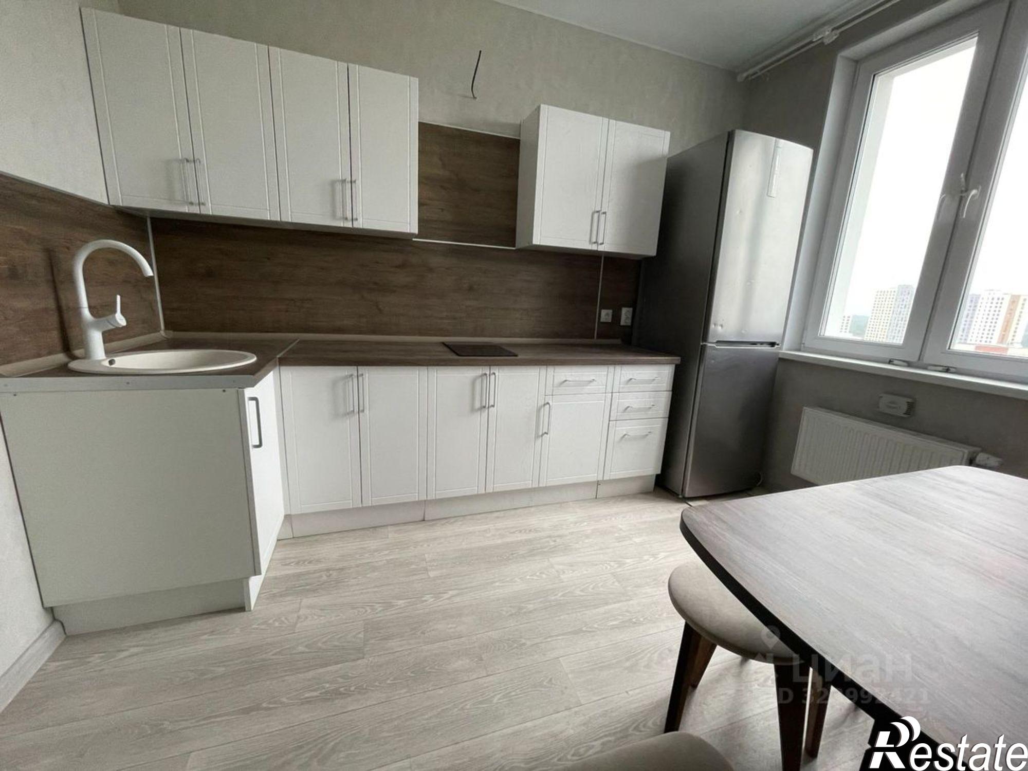 Сдать квартиру за 27 000 рублей на улица Алексея Леонова, 13