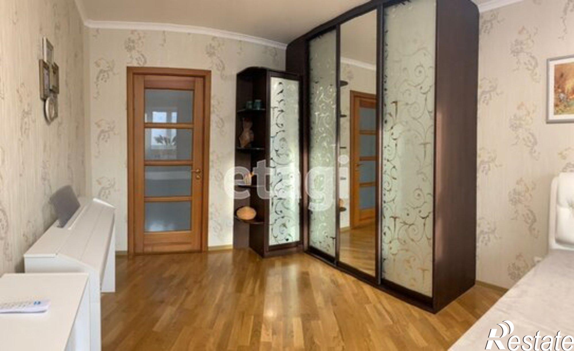 Купить квартиру за 8 830 000 рублей на улица Валерии Гнаровской, 5