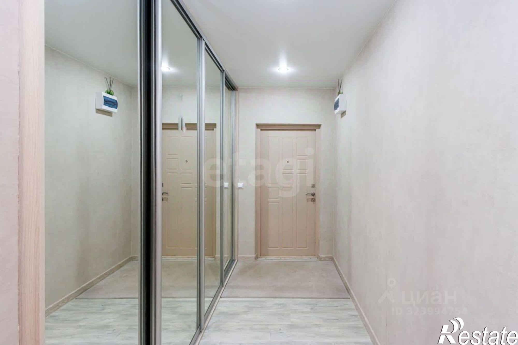 Купить квартиру за 8 300 000 рублей на ул Александра Протозанова, 12 1