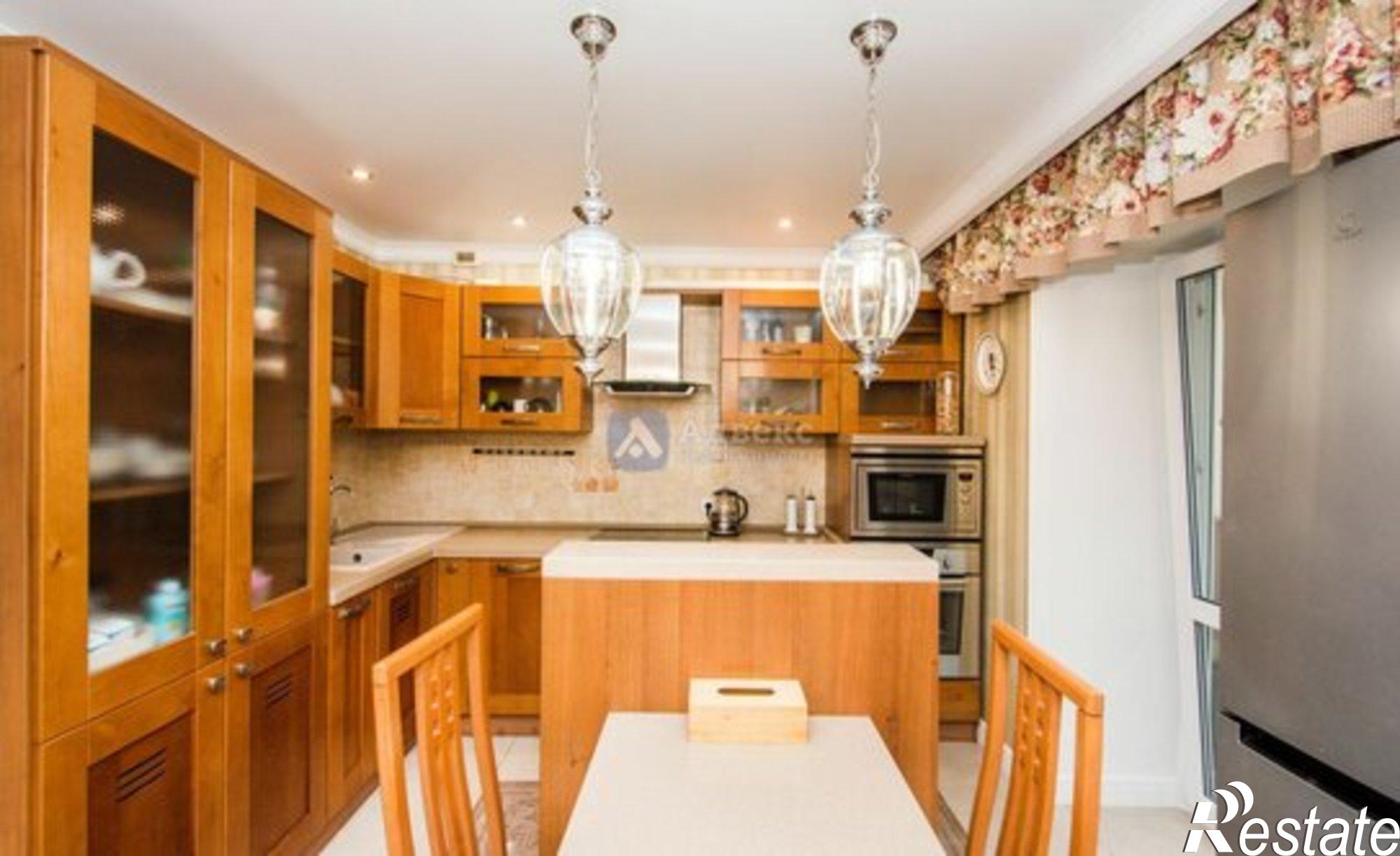 Купить квартиру за 8 300 000 рублей на Широтная улица, 19А