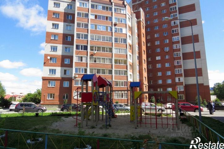 3-комн квартира улица Маршала Захарова, 11/1,  д. 11/1