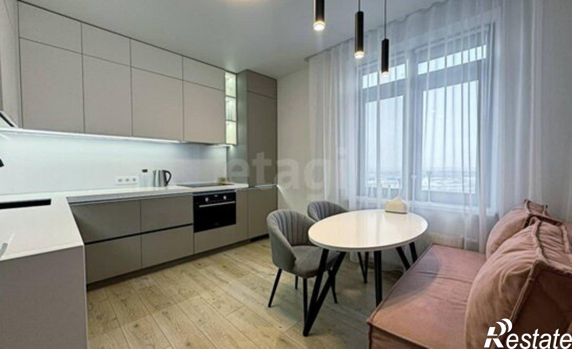 Купить квартиру за 10 725 000 рублей на Харьковская улица, 76