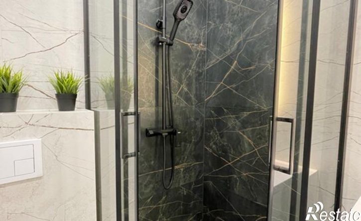 3-комн квартира улица Фармана Салманова, 16,  д. 16