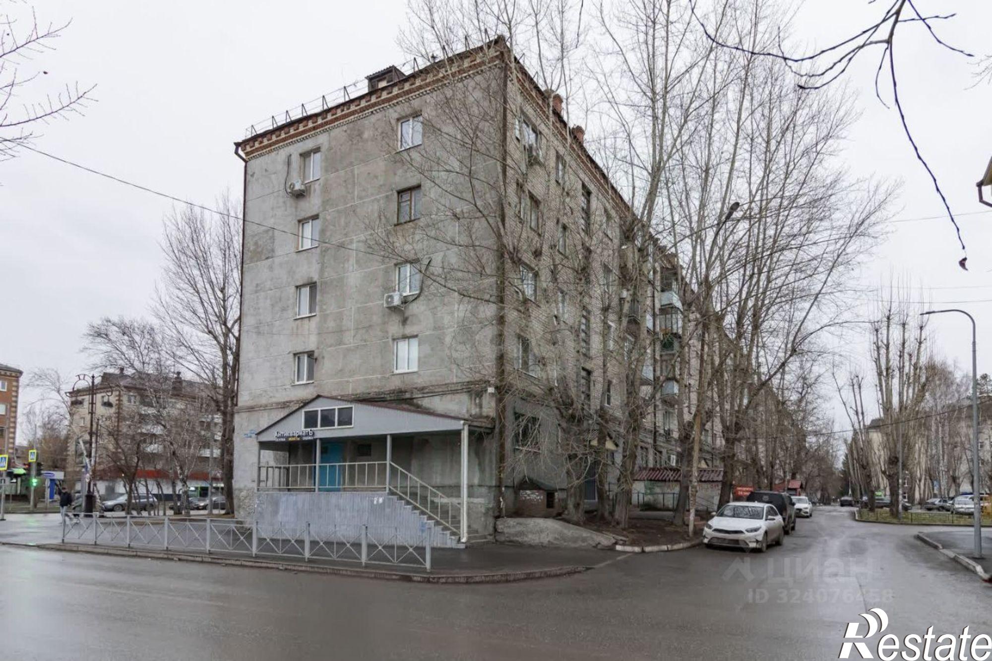 Купить торговое помещение за 7 935 940 рублей на ул Республики, 175