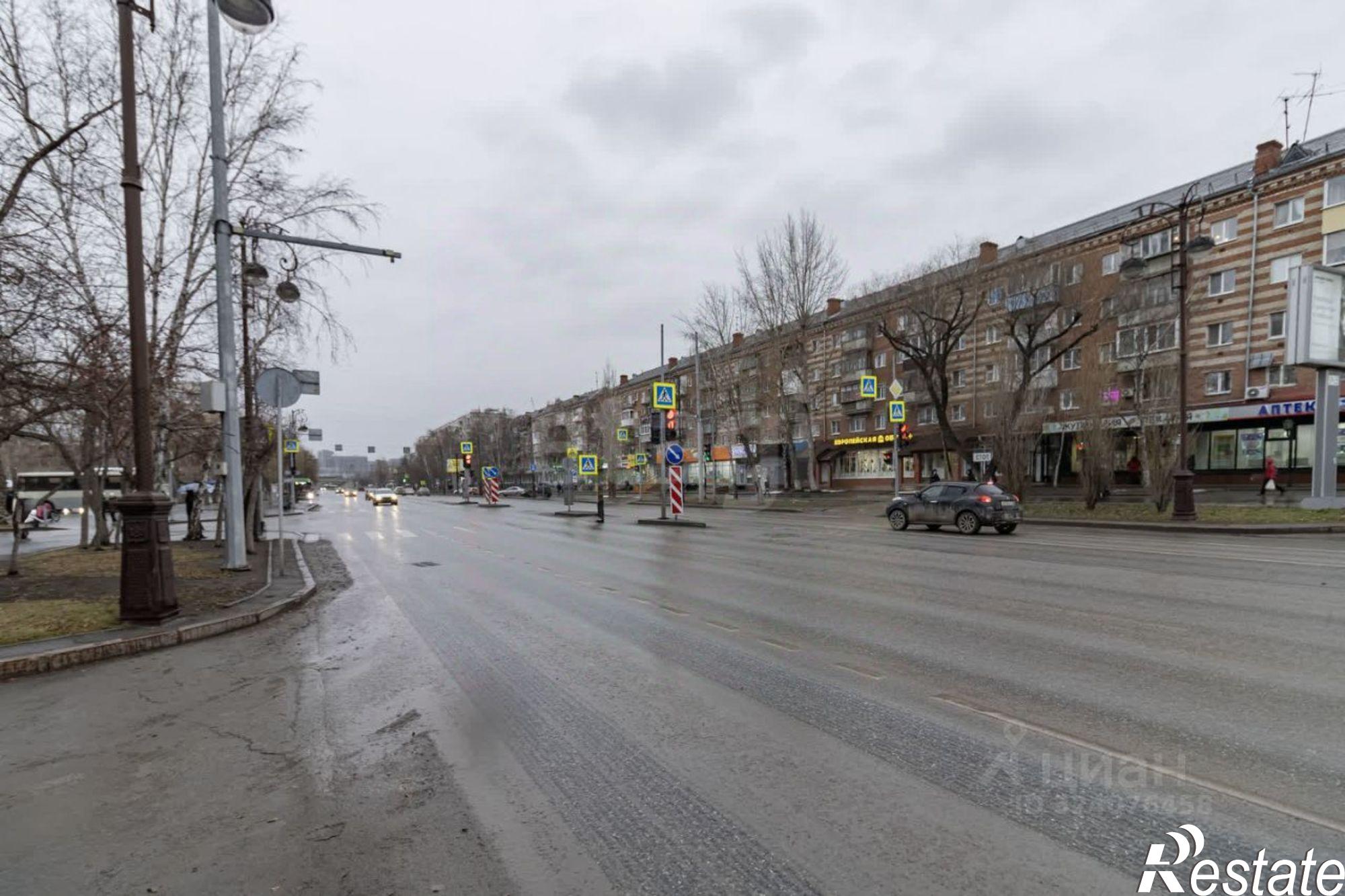 Купить торговое помещение за 7 935 940 рублей на ул Республики, 175