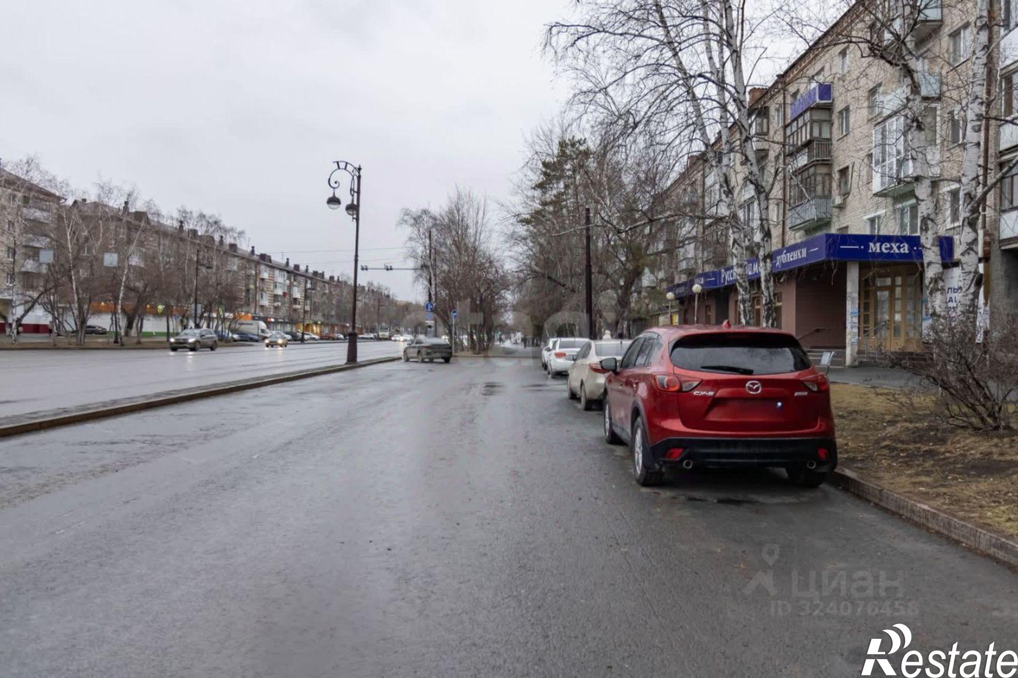 Купить торговое помещение за 7 935 940 рублей на ул Республики, 175