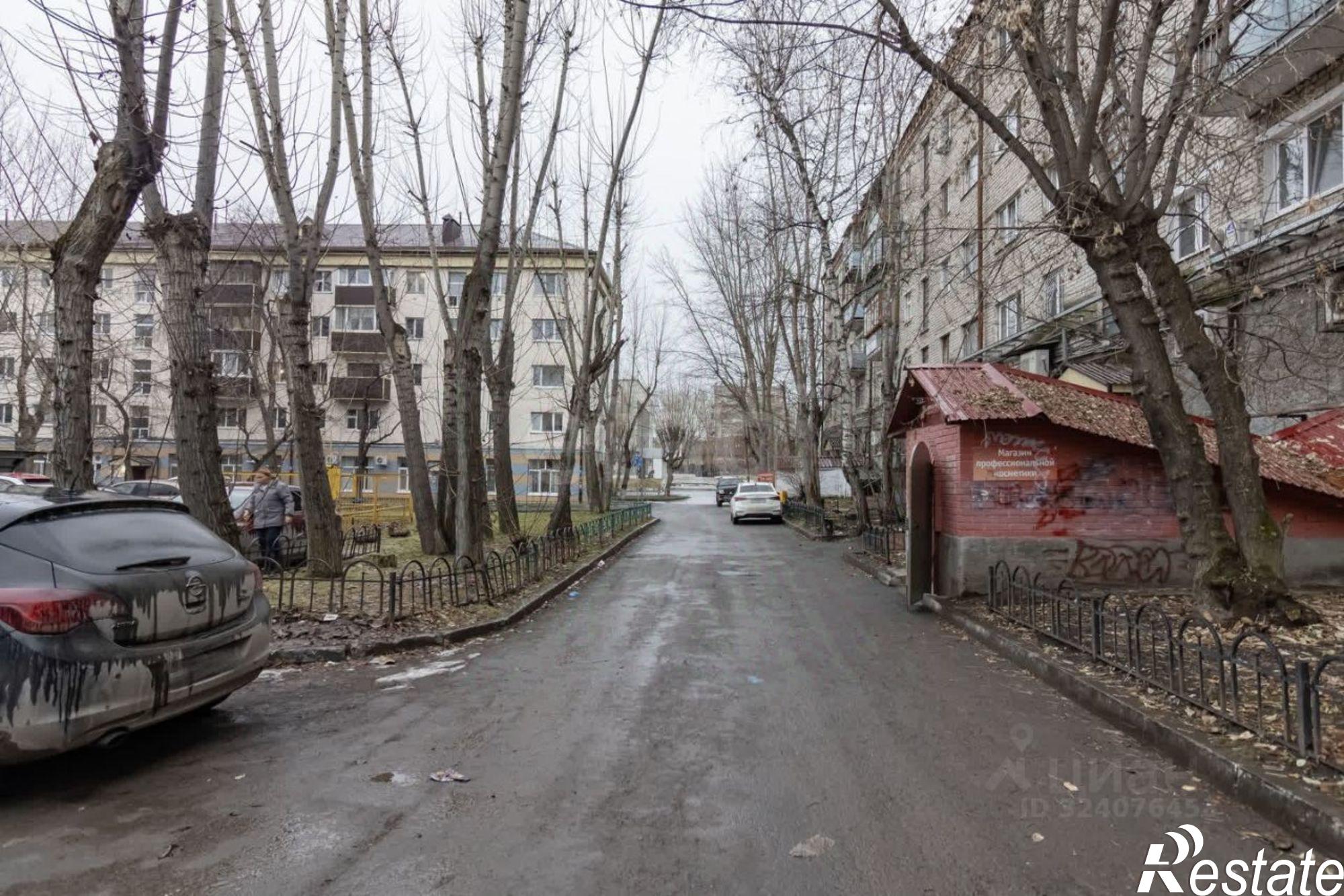 Купить торговое помещение за 7 935 940 рублей на ул Республики, 175