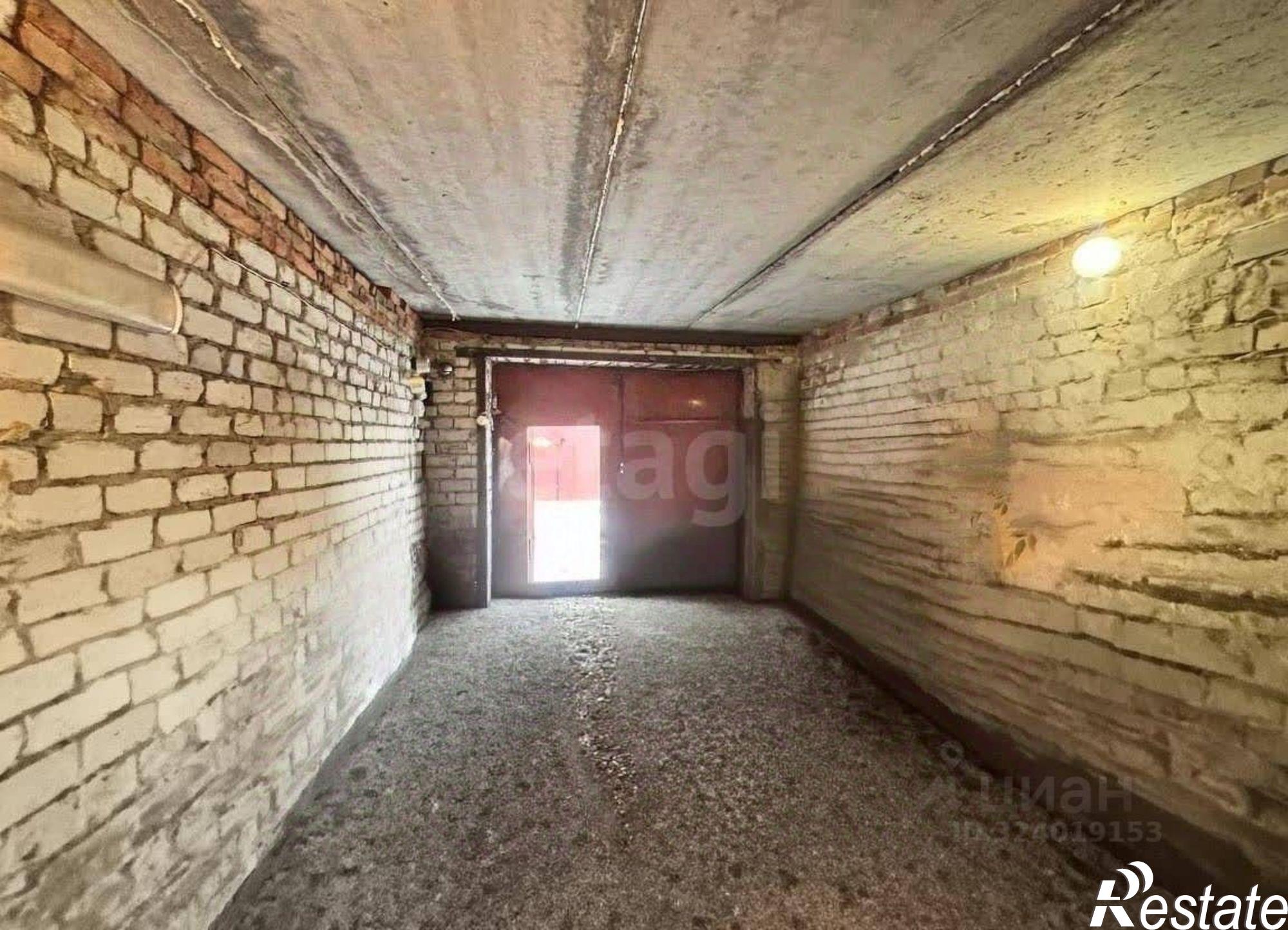 Купить гараж, место в паркинге за 745 016 рублей на ул Ветеранов труда, 36/1