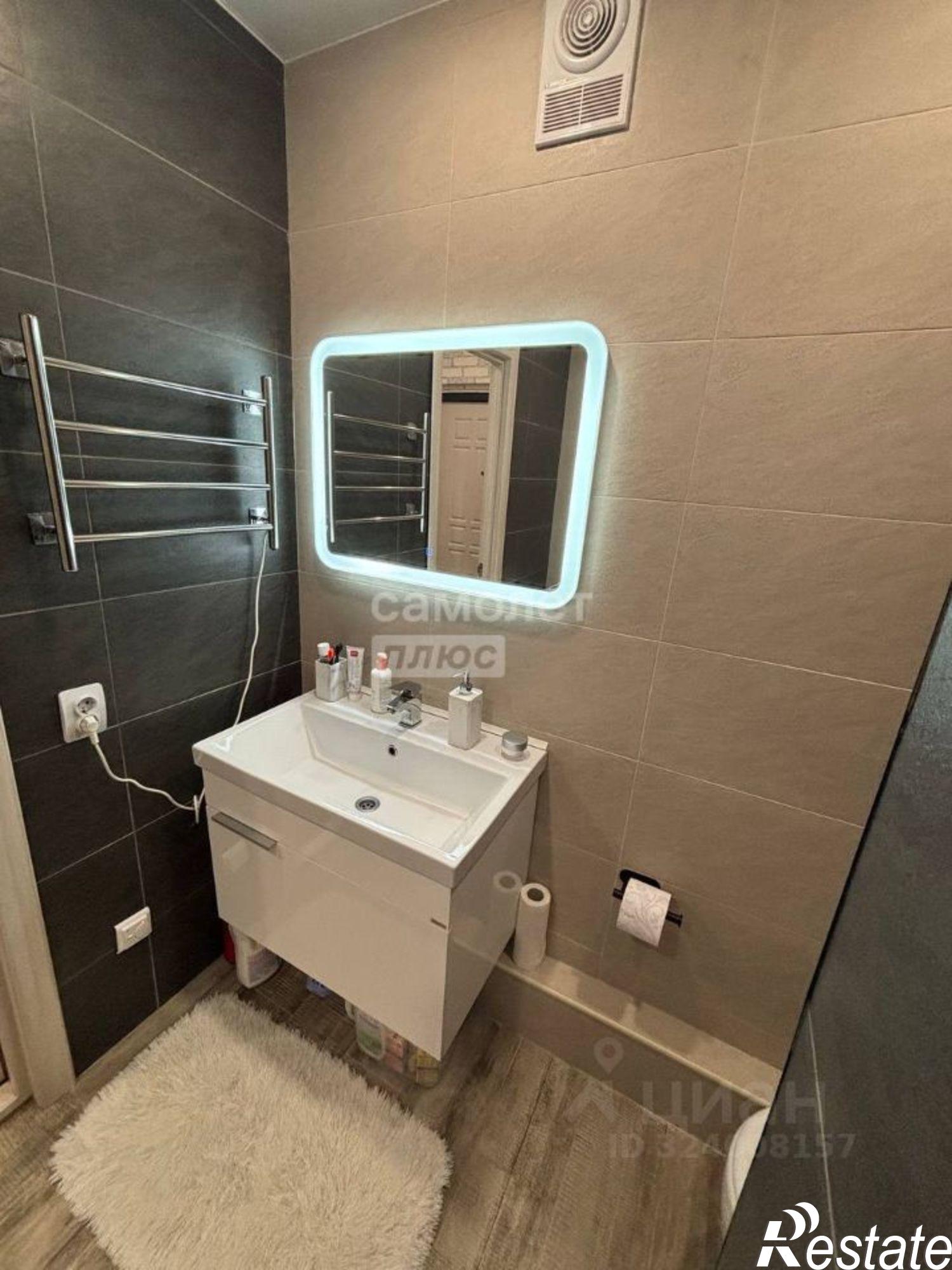 Купить квартиру за 5 700 000 рублей на ул Павла Шарова, 1 1