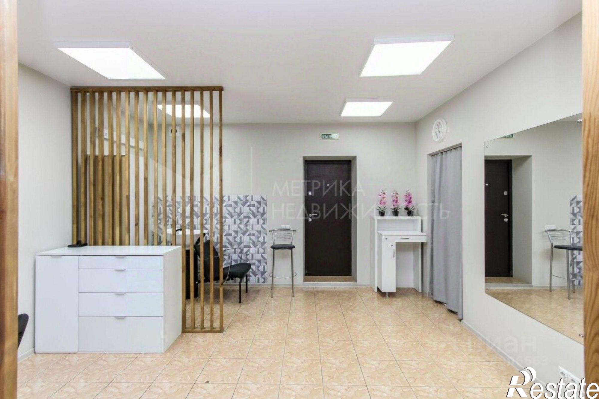 Купить помещение свободного назначения за 10 347 800 рублей на Солнечный проезд, 7