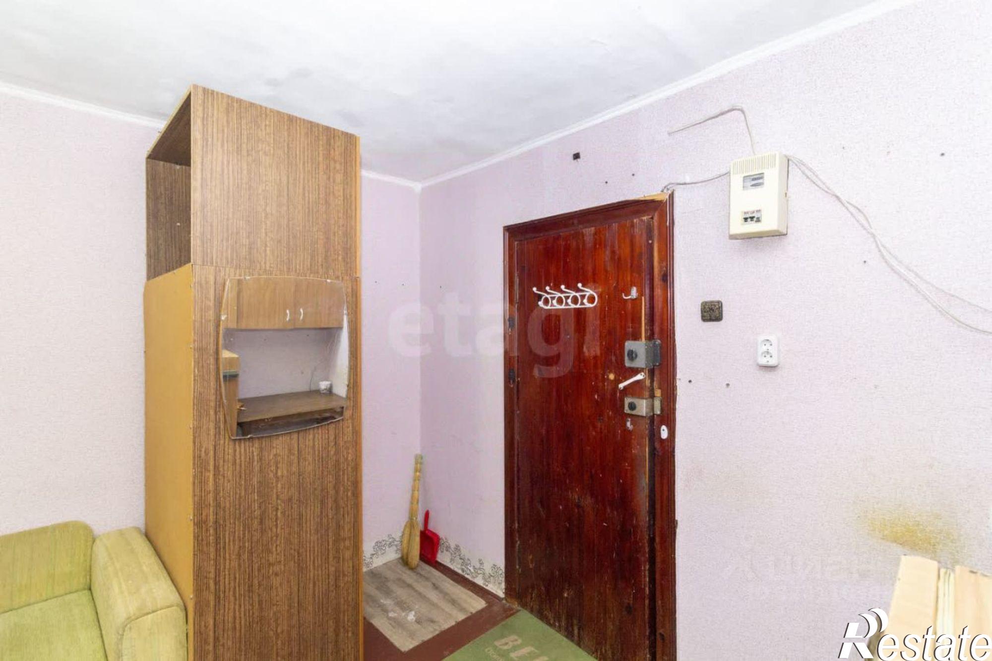 Купить комнату за 960 000 рублей на улица Декабристов, 148