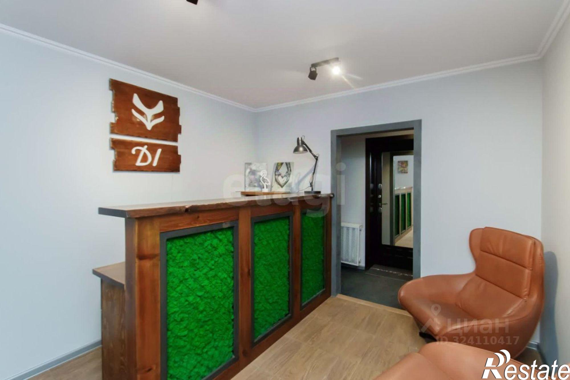 Купить помещение свободного назначения за 10 000 100 рублей на ул Широтная, 104