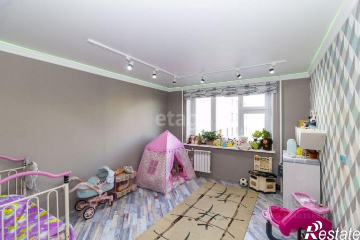 4-комн квартира улица 9 Января, 162,  д. 162