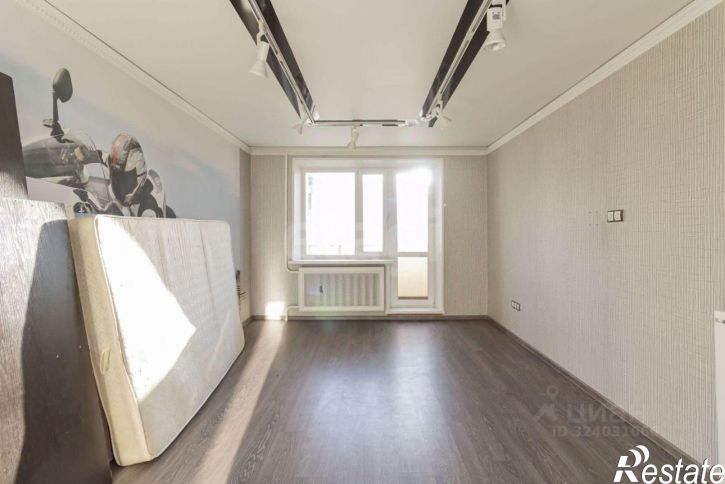 4-комн квартира улица 9 Января, 162,  д. 162