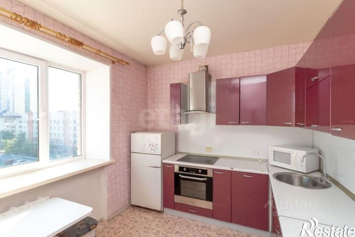 3-комн квартира улица Мелиораторов, 8,  д. 8