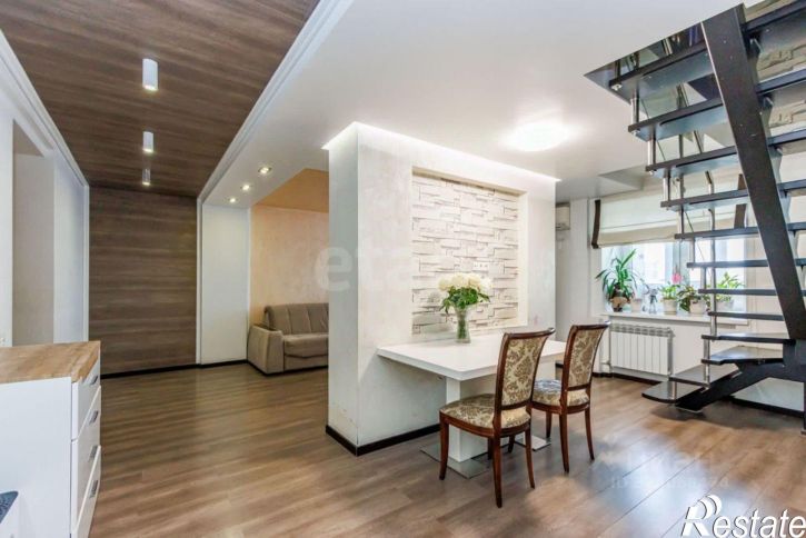 4-комн квартира улица Самарцева, 30,  д. 30