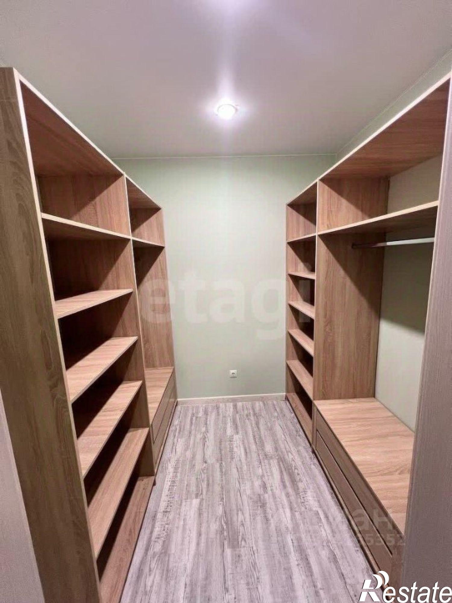 Сдать квартиру за 30 000 рублей на Интернациональная улица, 199 к1