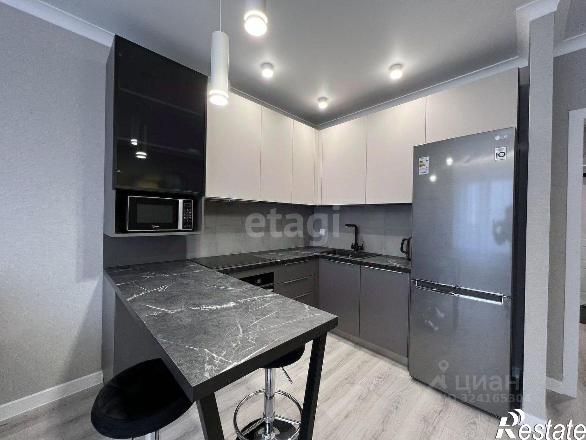 Сдать квартиру за 38 000 рублей на ул Мельникайте, 150