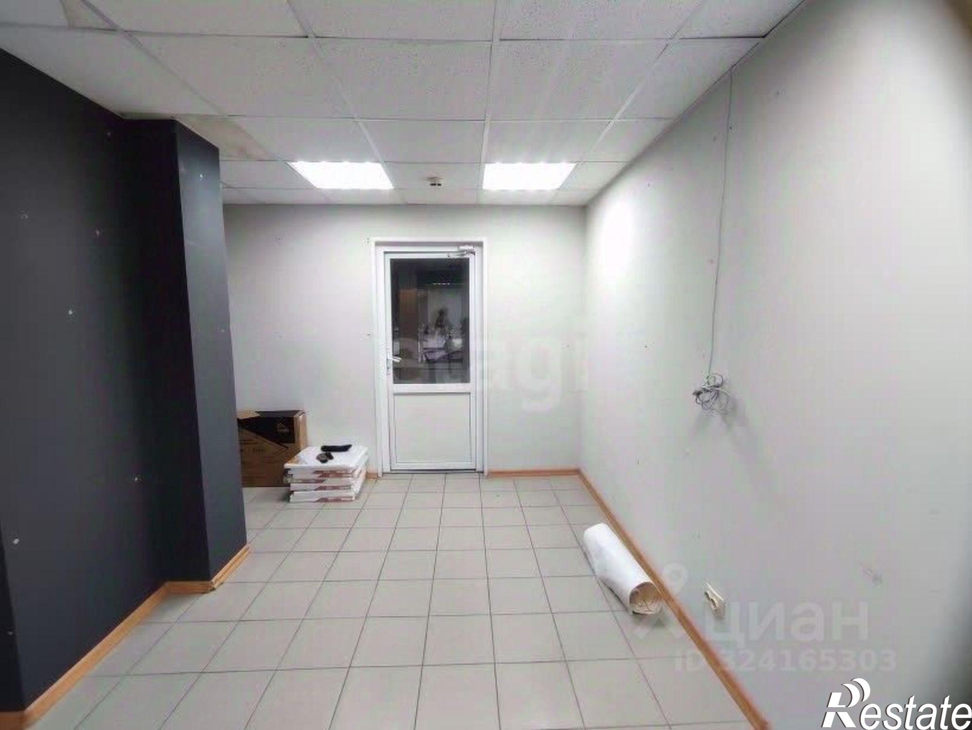 Сдать торговое помещение за 84 700 рублей на ул Мельникайте, 135