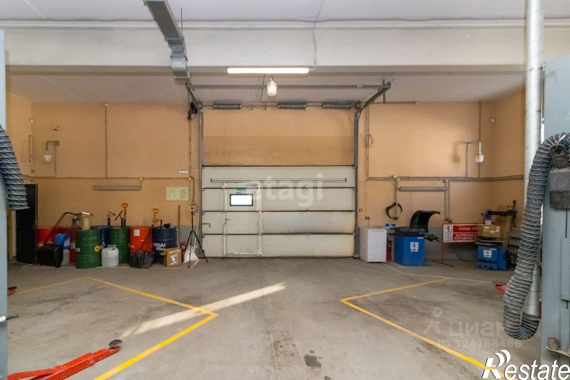 Купить помещение свободного назначения за 40 922 000 рублей на улица 30 лет Победы, 125 с8